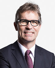 Professor Peter Hoj